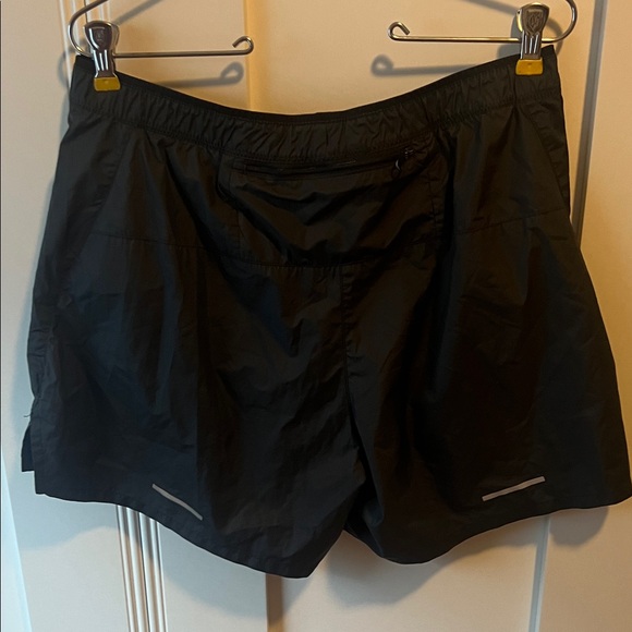 The North Face Men’s Black Running Shorts - Picture 5 of 7